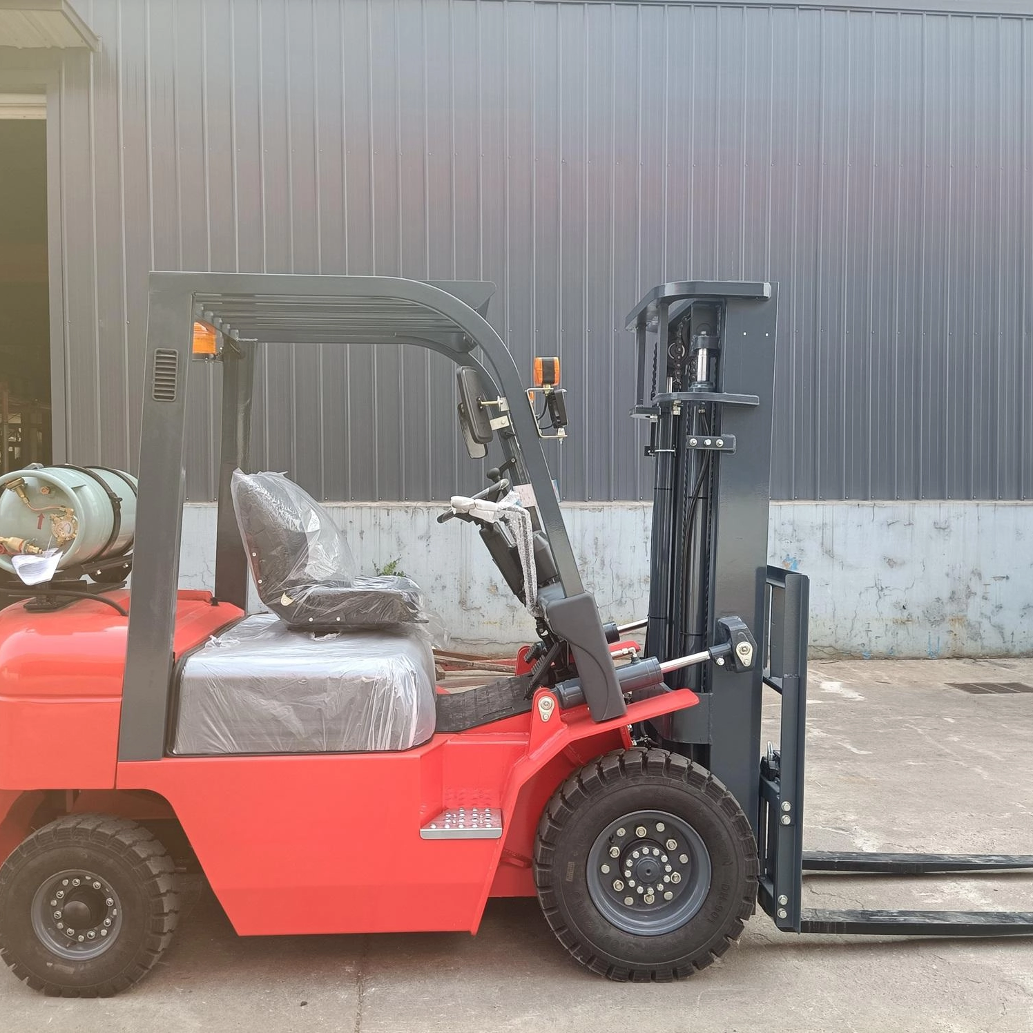 Tavol 2 Ton 3 Ton 4Ton LPG Forklift Truck for Sale