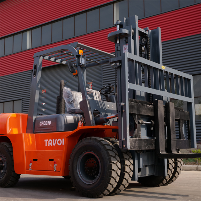 Hot Sale 7T Diesel Forklift With 3M Lift Height 