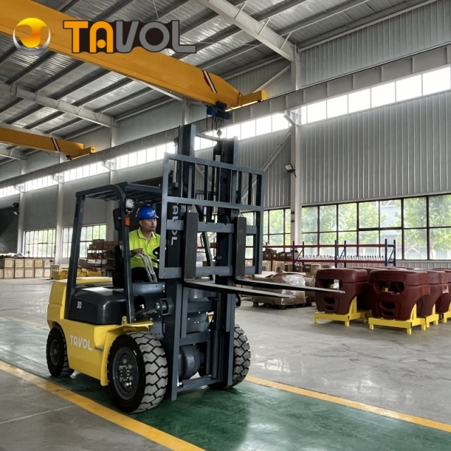 Tavol Hot Sale Yellow Color in Stock 3T Diesel Forklift