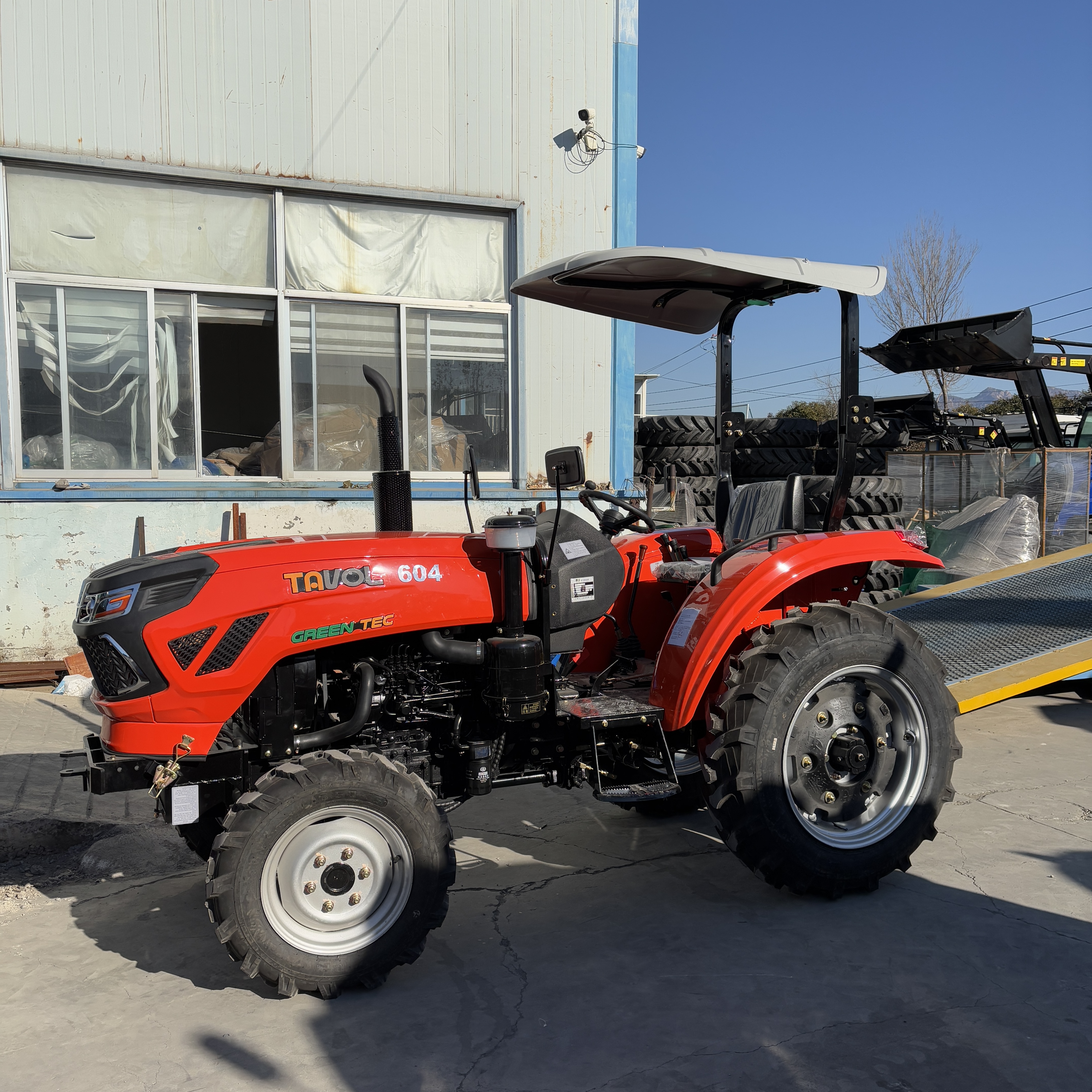 Agricultural Tractor 60hp with Sunshade Wheel Tarctor