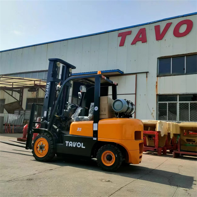 3.5 Ton Multi-Purpose LPG Forklift with Log Grapple