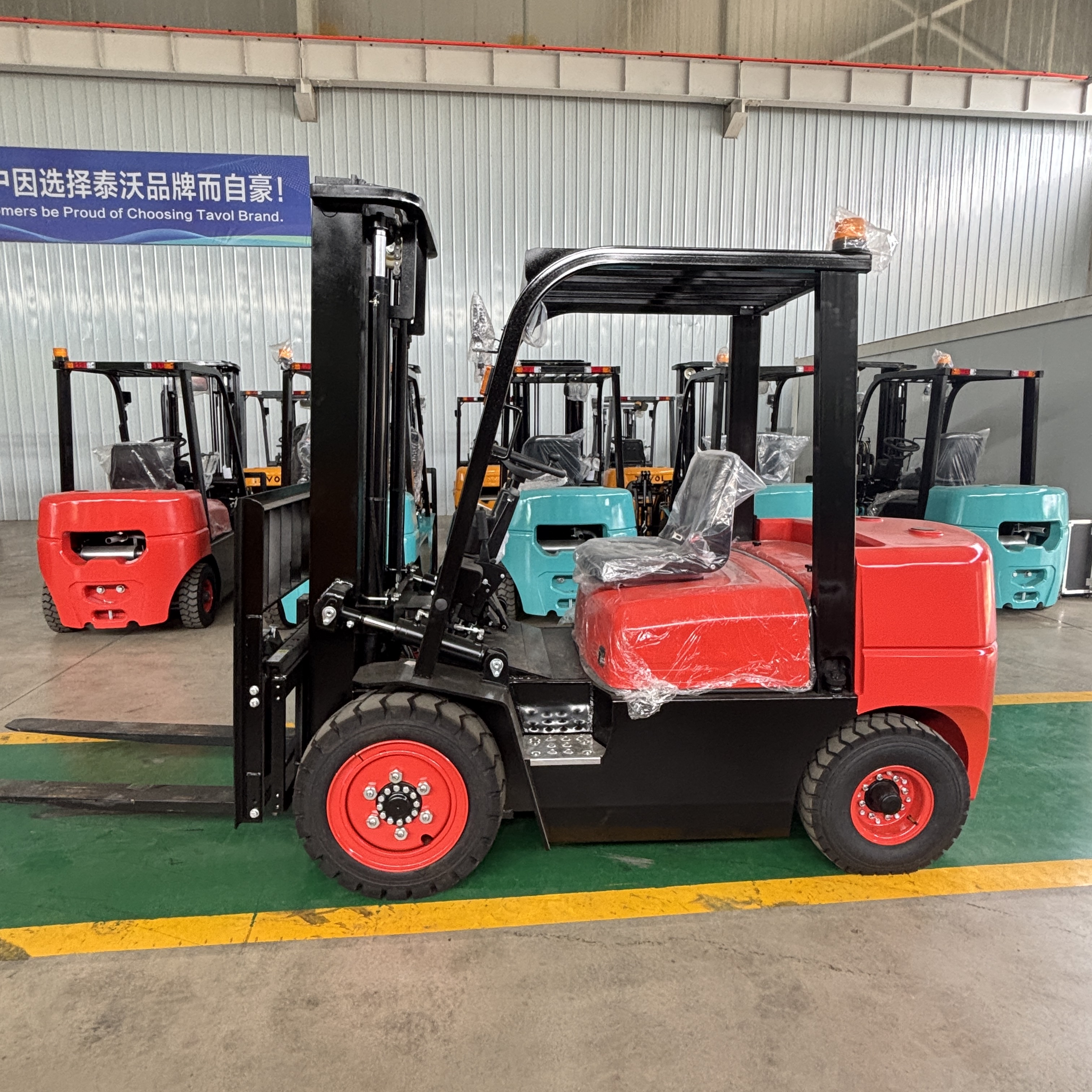 Tavol Warehouse Price 3T Diesel Forklift Truck