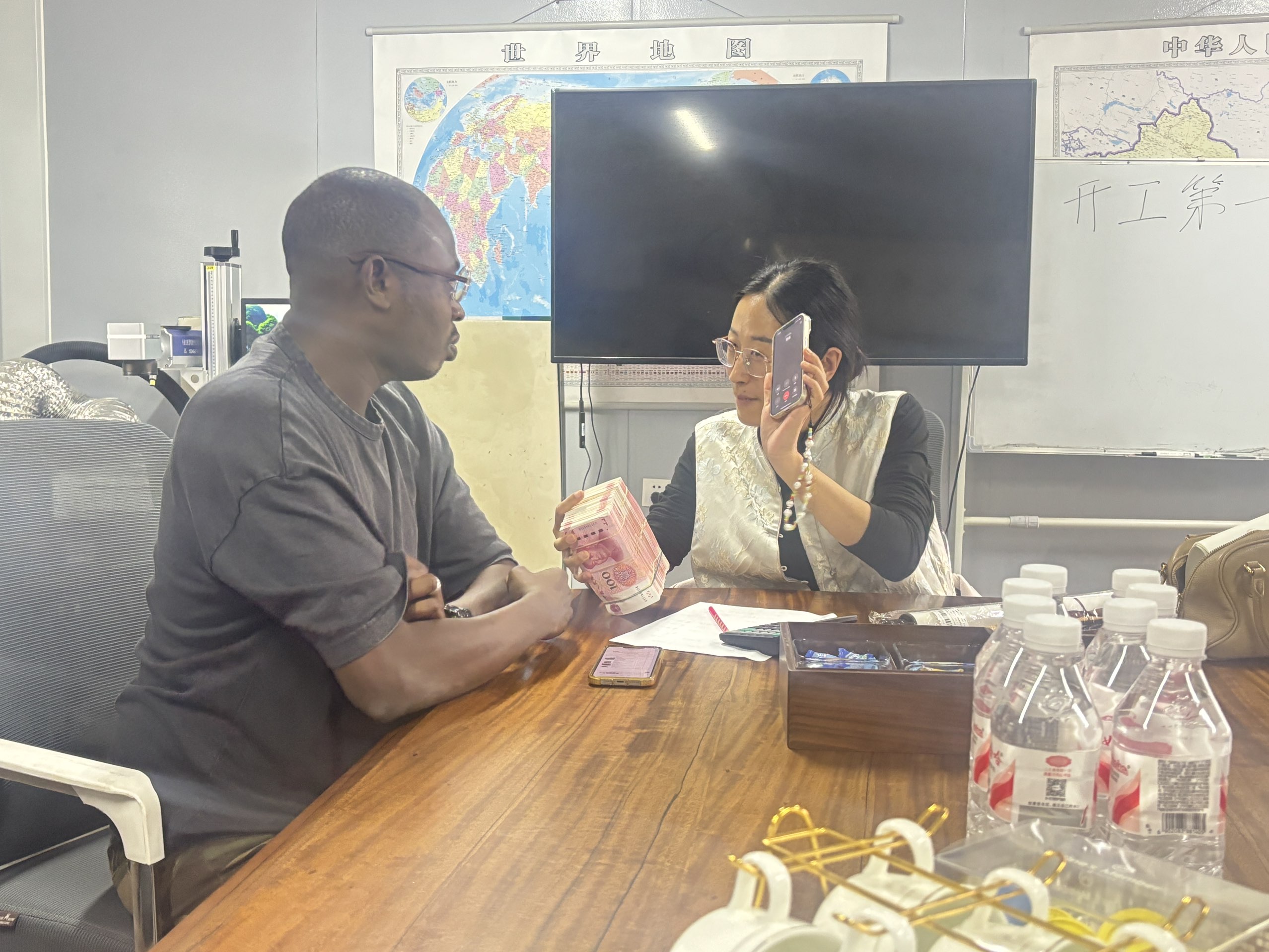 AB7AFA8B2C13C0E082202A9FD887F5FE