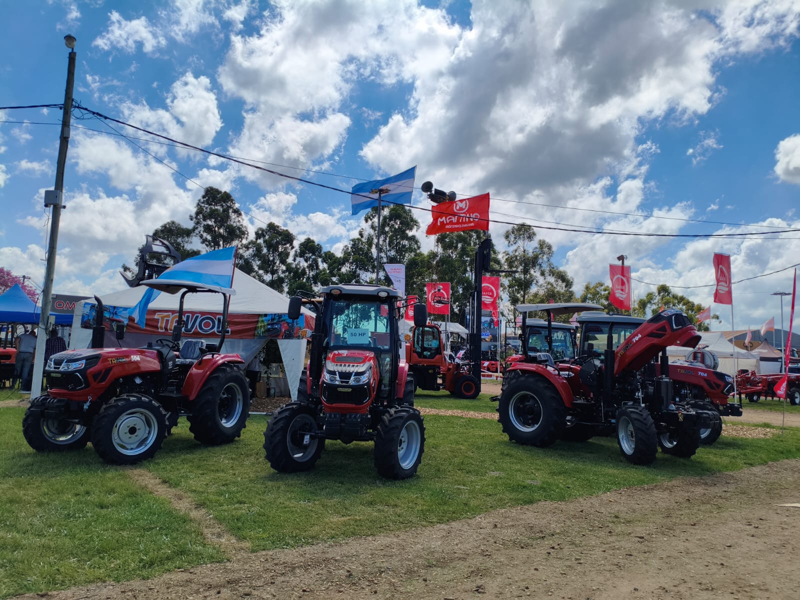 A Steel Giant under The Argentinian Blue Sky: TAVOL Tractors Shine at The South American Exhibition