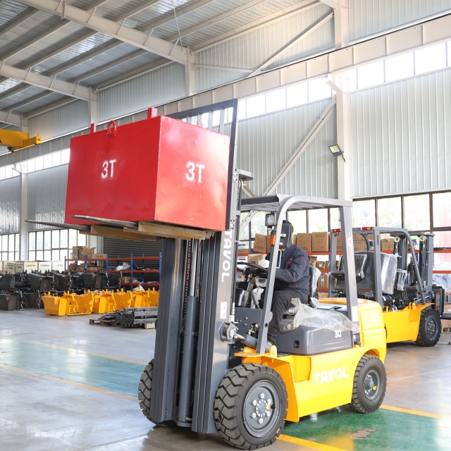 Tavol Warehouse Price Powerful diesel forklift 3T Diesel Forklift Truck