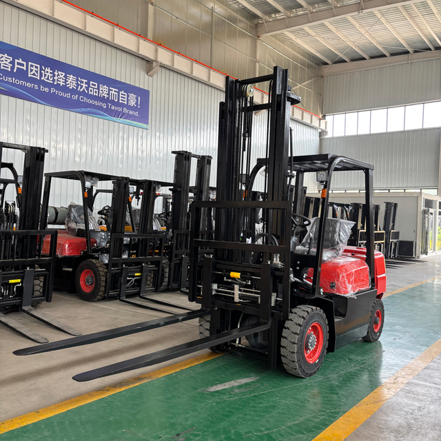 2.5Ton High-Torque Diesel Forklift for Heavy-Duty Tasks