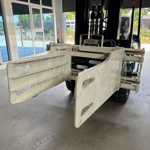 Warehouse Forklift Price 2.5 Ton Diesel Forklift Truck with Bale Clamp