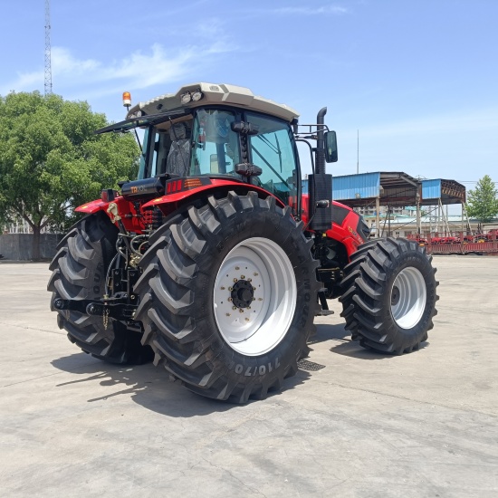 Tavol Best Agricultural Tractor 280hp Tractor 4wd Wheel Tractor