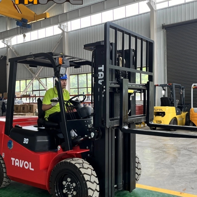 2.5Ton Compact Electric Forklift with Zero Emissions 