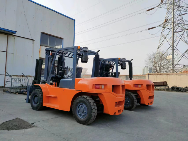 8 Ton Dieles Forklift Truck 