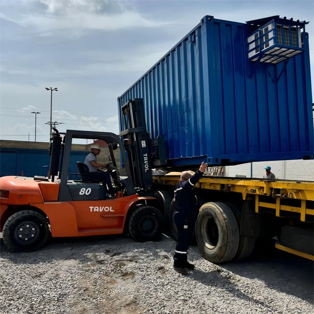 8T Diesel Powered Forklift For Cargo Transportation