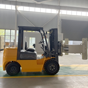 Forklift Truck With Paper Roll Clamp Forklift Attachment