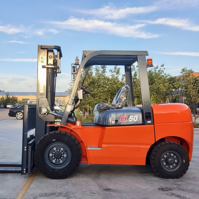 Tavol Warehousing and Logistics Tool 5T Diesel Forklift Truck