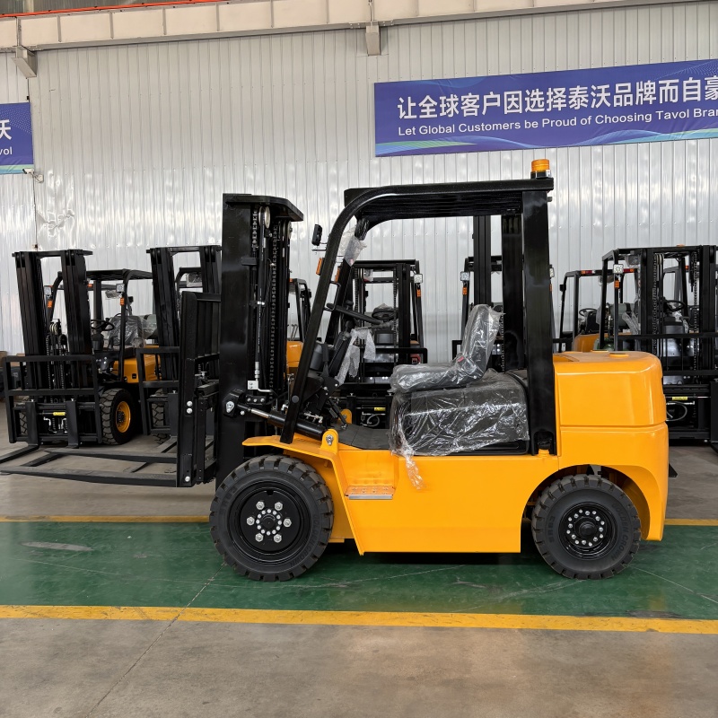 2.5Ton Industrial Diesel Forklift with Noise Reduction Features