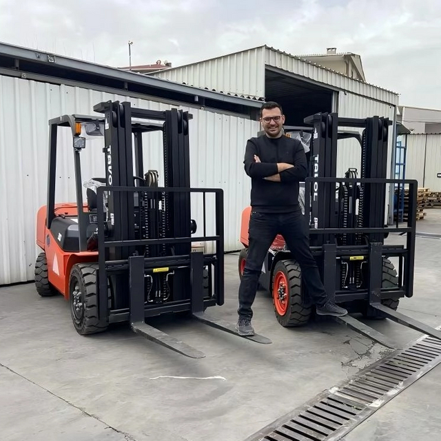 Tacol 3T 3.5T 3m/4.5m Lifting Diesel Forklift with Euro V Engine 