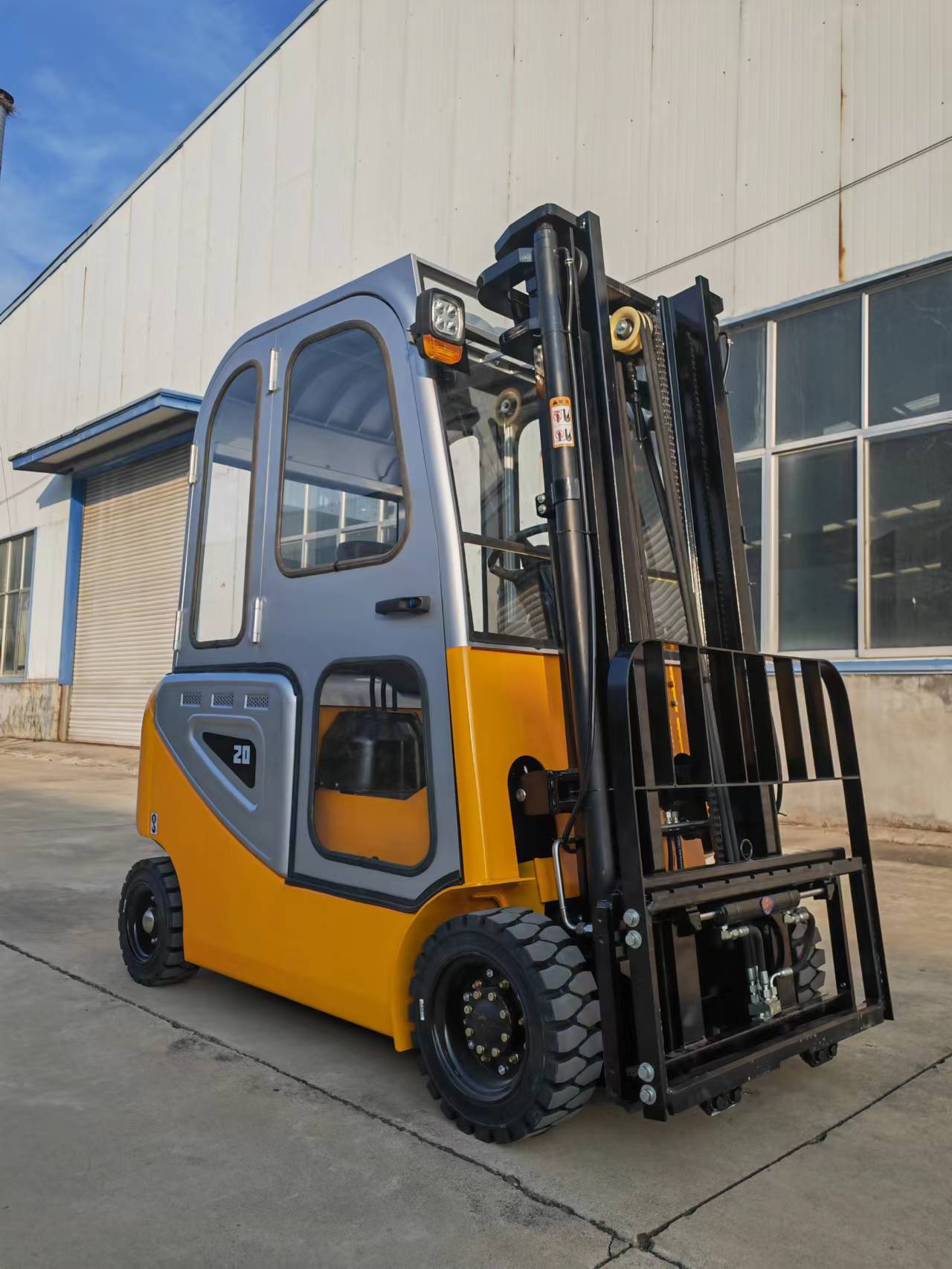 1.5T Electric forklift Truck For Sale